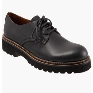 Bueno Women's Andi Oxfords